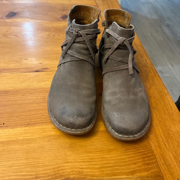 Suede boots - Picture 1 of 10